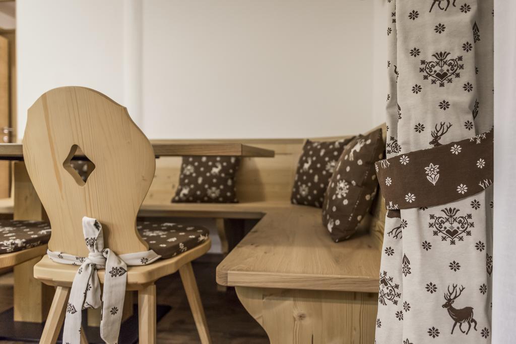 Waldheim Appartements Бресаноне Стая снимка